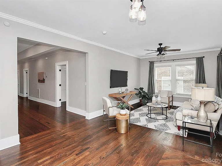 Building Photo - 1920 Woodcrest Ave