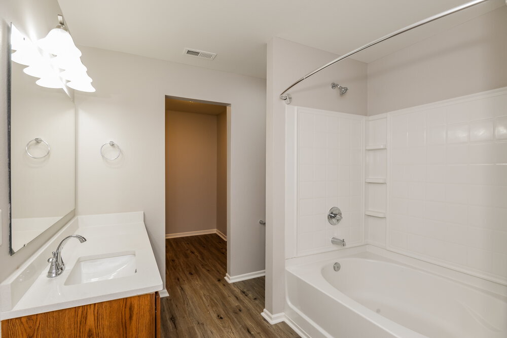 Building Photo - 275 Ranlo Ave