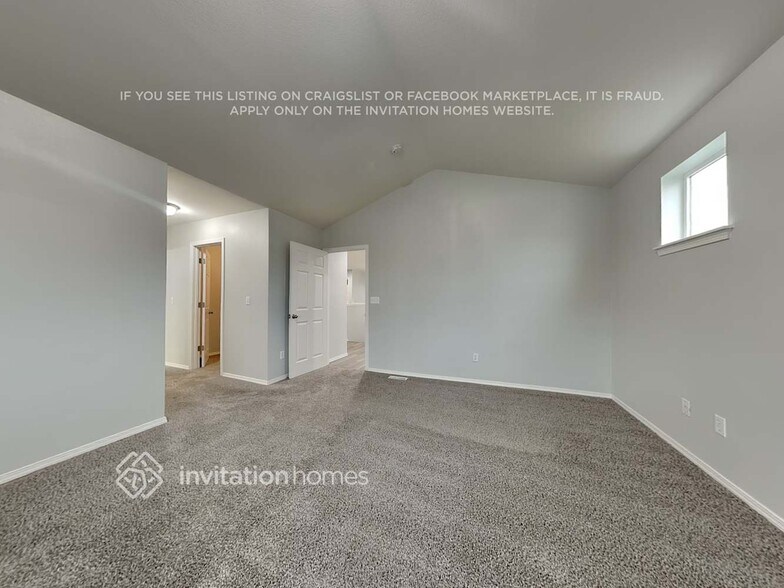 Building Photo - 301 Hawk Ave SW