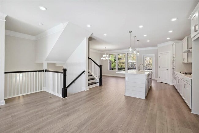 Building Photo - 1358 Live Oak Ln