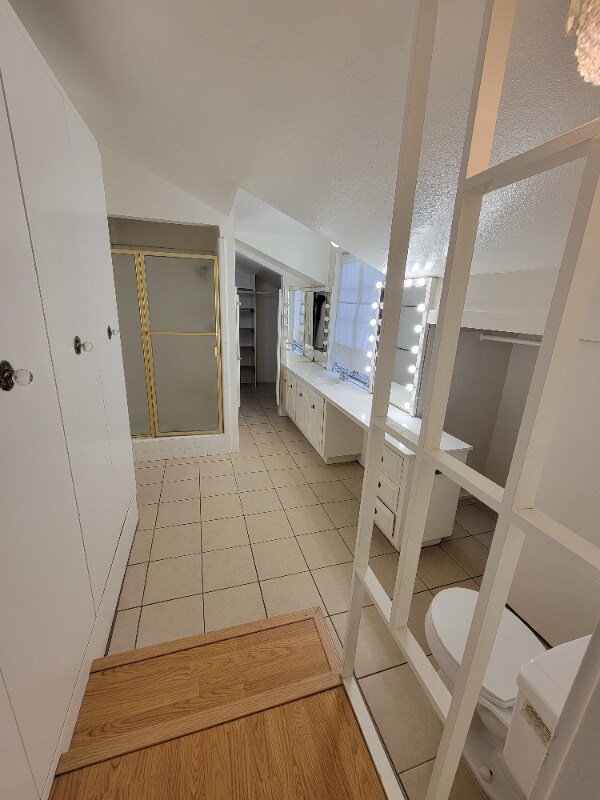 Building Photo - 13533 Leadwell St