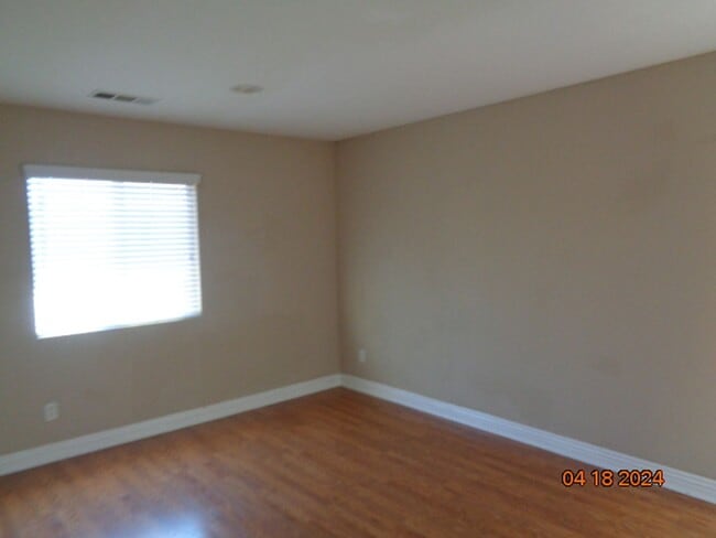 Building Photo - Large West Lancaster 2 Story Built in 2004 with 3638 sq. ft.