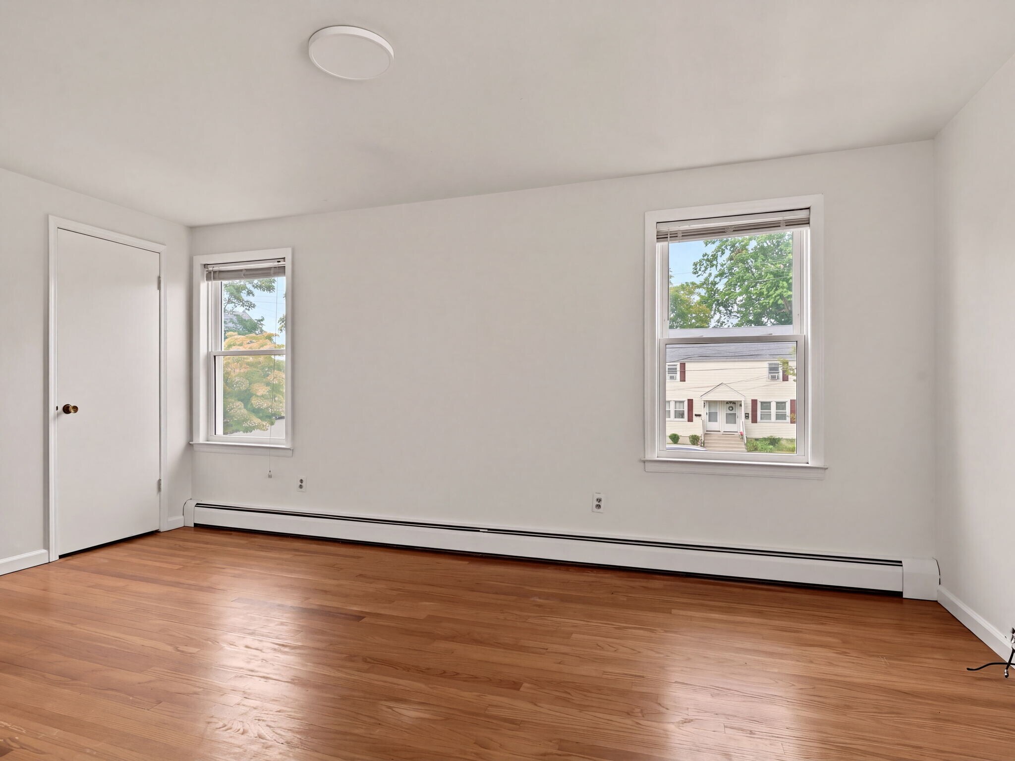 Building Photo - 108 Kenwood Ave