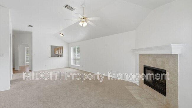 Building Photo - 137 Jerry Lees Trail