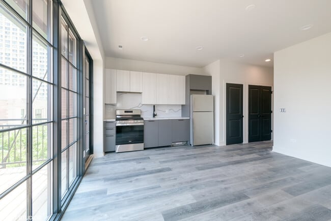 Building Photo - Bosworth Place