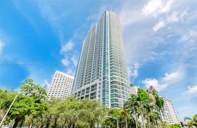 Building Photo - 951 Brickell Ave