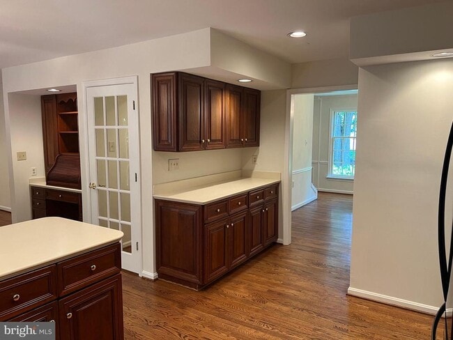 Building Photo - 10101 Alsace Ct