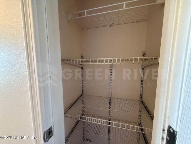 Building Photo - 2927 Waters View Cir