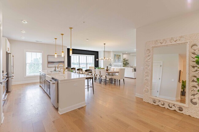 Building Photo - 5211 Highpointe Lakes Dr