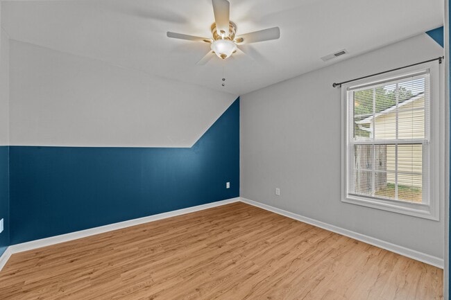 Building Photo - 180 Crooked Run Dr