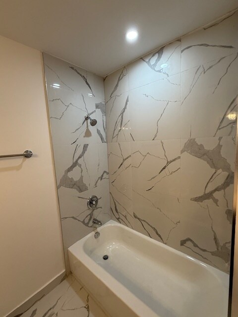 Building Photo - 5962