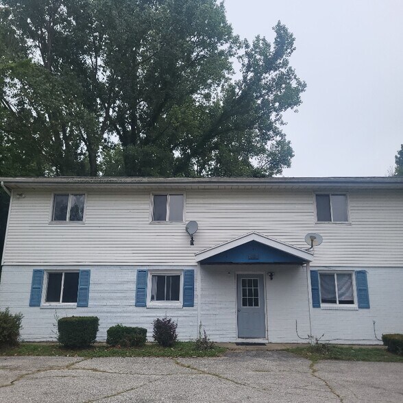 Primary Photo - 1003 Colonial Dr