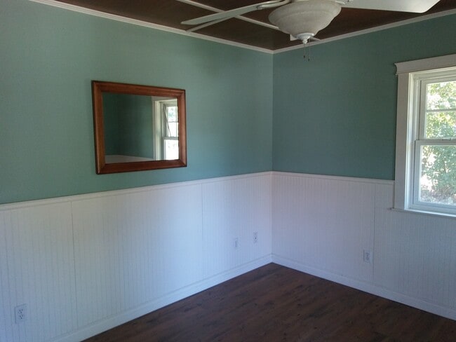 Building Photo - Cute 1 bedroom 1 bath home.