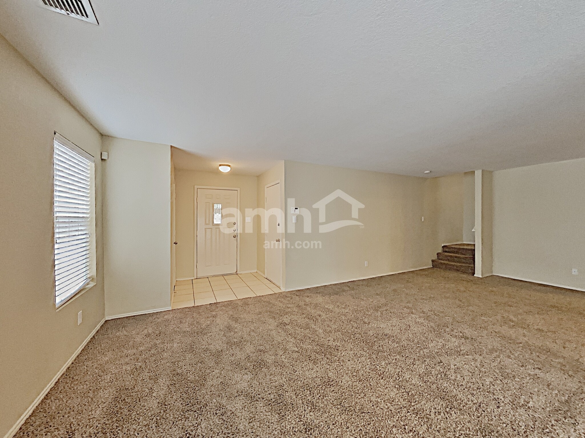 Building Photo - 9306 Pacific Maple