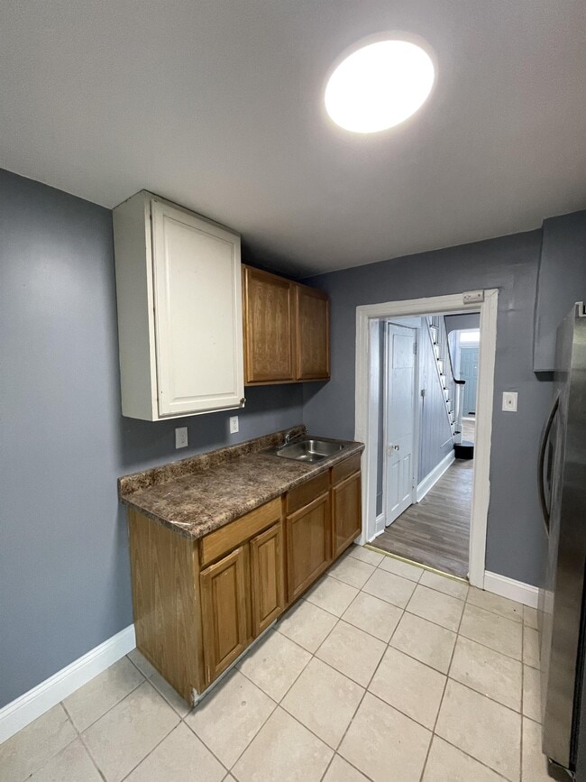 Building Photo - 1623 Dounton St