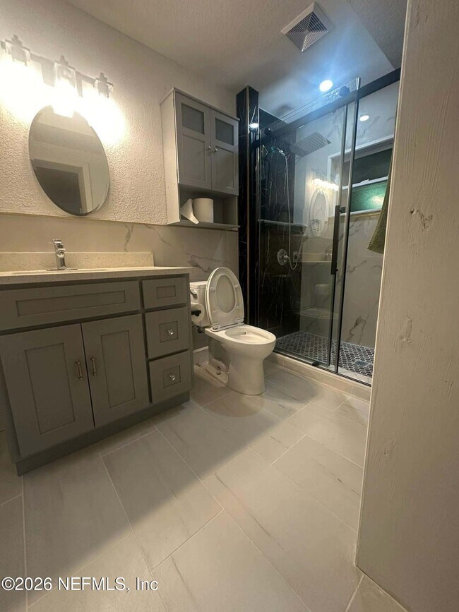 Building Photo - 1744 Debutante Dr