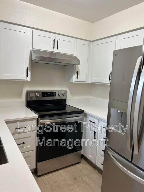 Building Photo - 11380 SW Greenburg Rd