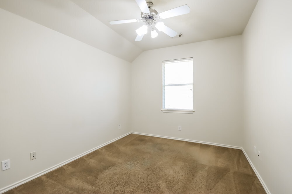 Building Photo - 26900 Armor Oaks Dr