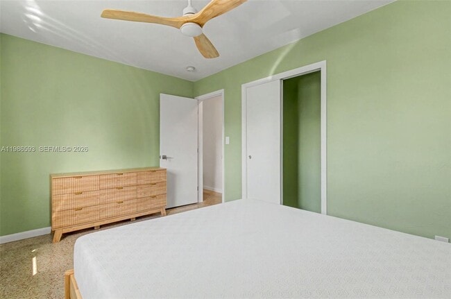 Building Photo - 616 NW 3rd Ct