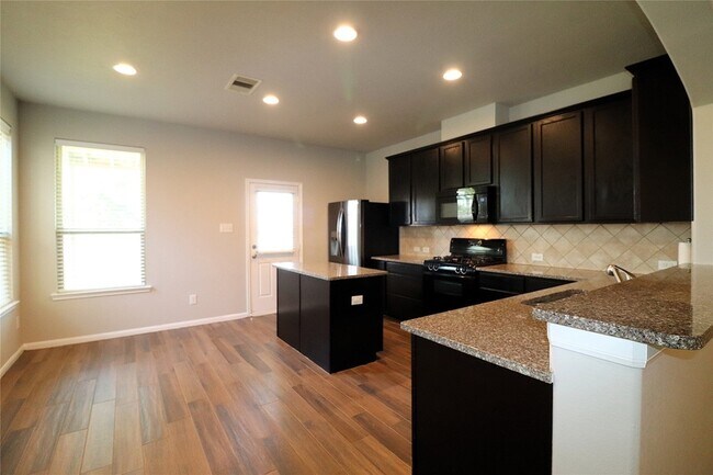 Building Photo - 9027 Fuqua Ridge Ln