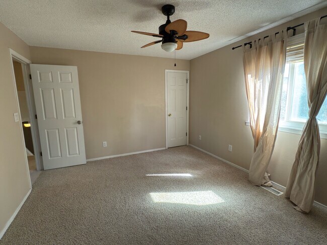 Building Photo - 19652 E Utah Pl