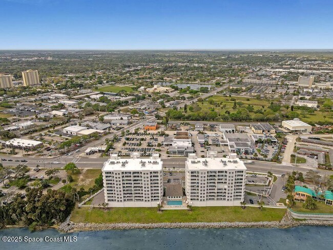 Building Photo - 1435 S Harbor City Blvd