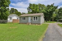 Building Photo - 1 Bedroom | 1 Bathroom | House with Carpor...