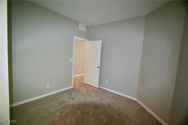 Building Photo - 4275 Tarim St