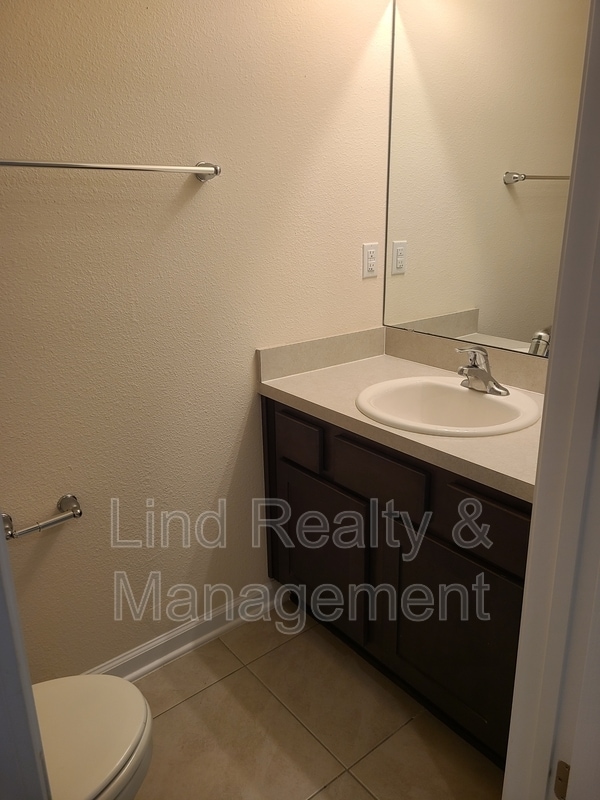 Building Photo - 7737 Legacy Trl