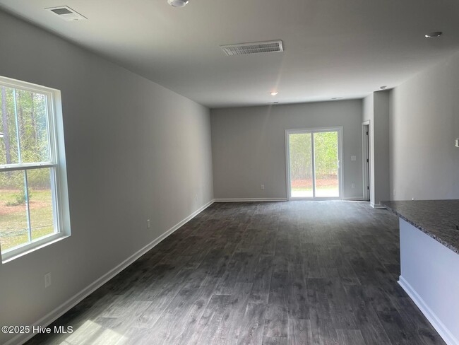 Building Photo - 454 Ladyfish Loop NW