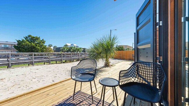 Building Photo - 316 Bream Ave