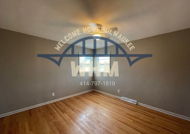 Building Photo - 4054 N 68th St
