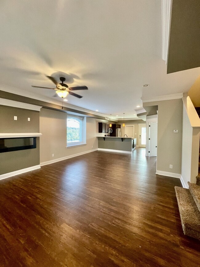 Building Photo - 211 Capstone Dr