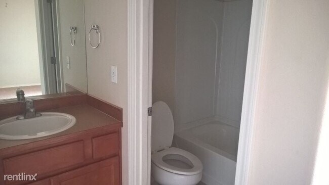 Building Photo - 2 br, 2 bath Townhome - 6505 Kara Sue Loop