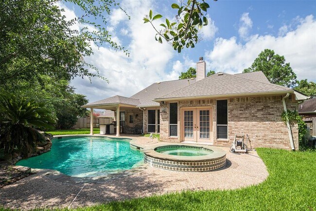 Building Photo - 3106 Rainbow Ct