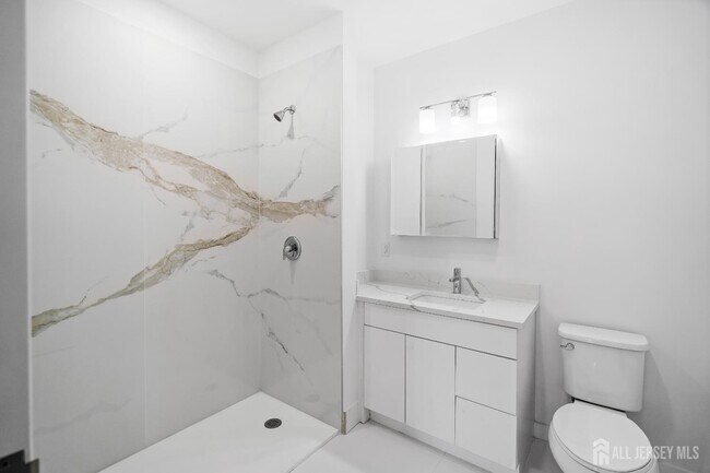 Building Photo - 50 Easton Ave