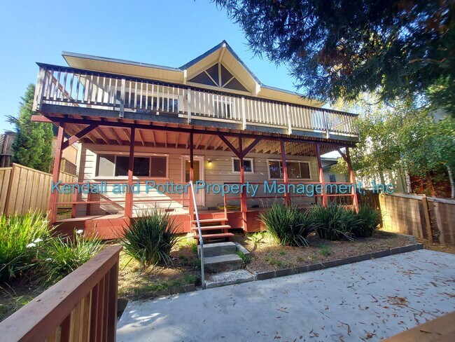Building Photo - Spacious 4 Bedroom House In Beautiful Aptos!