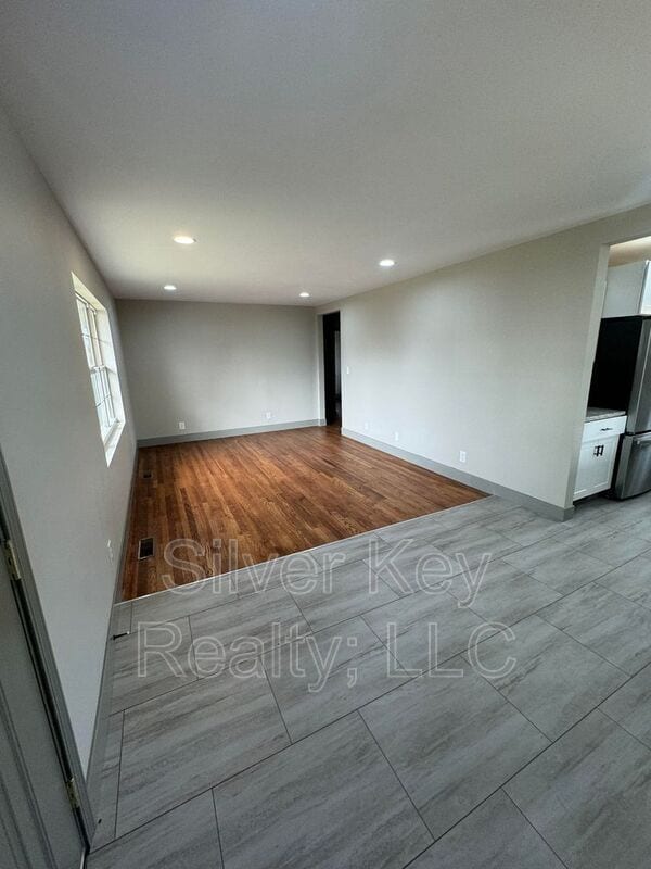 Building Photo - 406 Dodson Ave