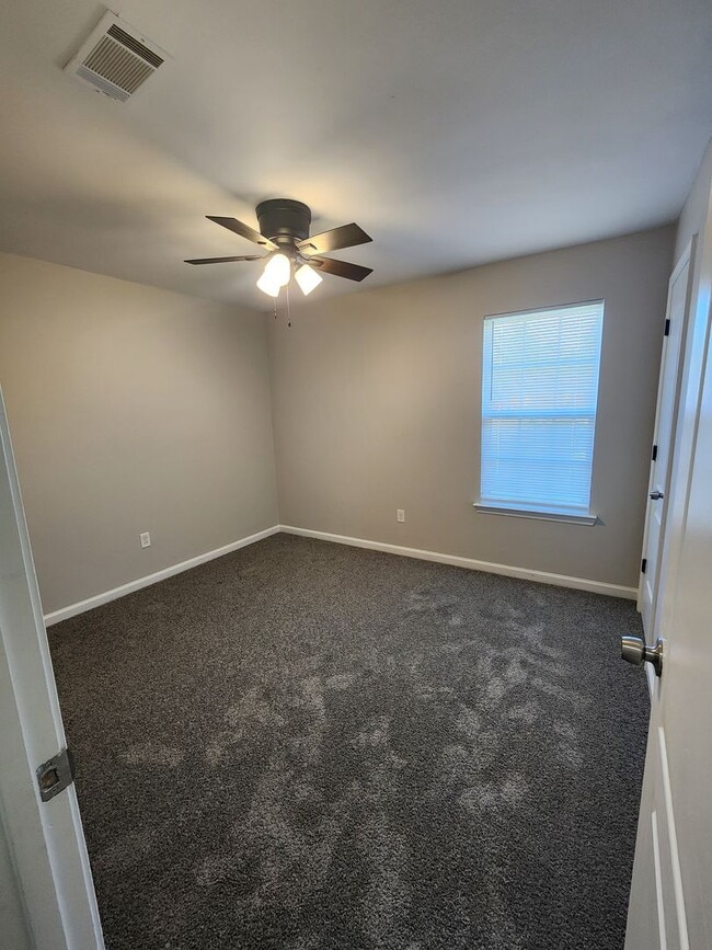 Building Photo - 1073 Cassidy Ln