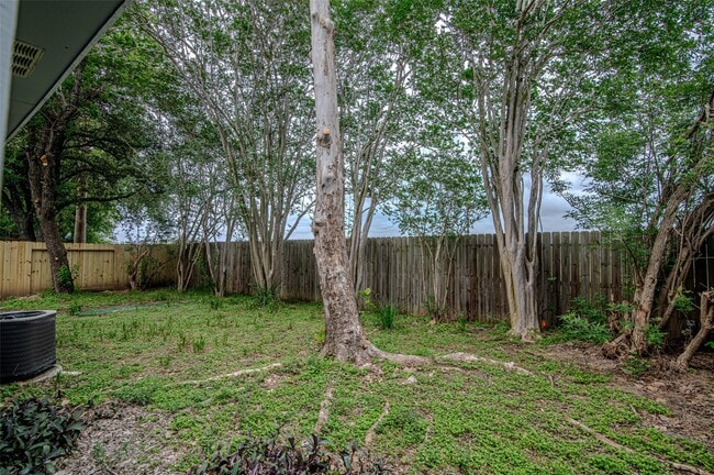 Building Photo - 1710 Blindlake Dr