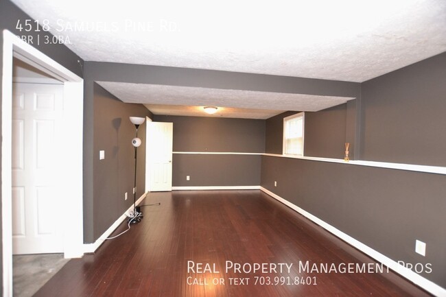 Building Photo - Beautifully Updated Single Family For Rent...