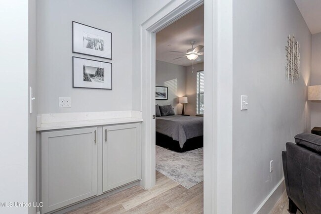 Building Photo - 2501 Bienville Blvd