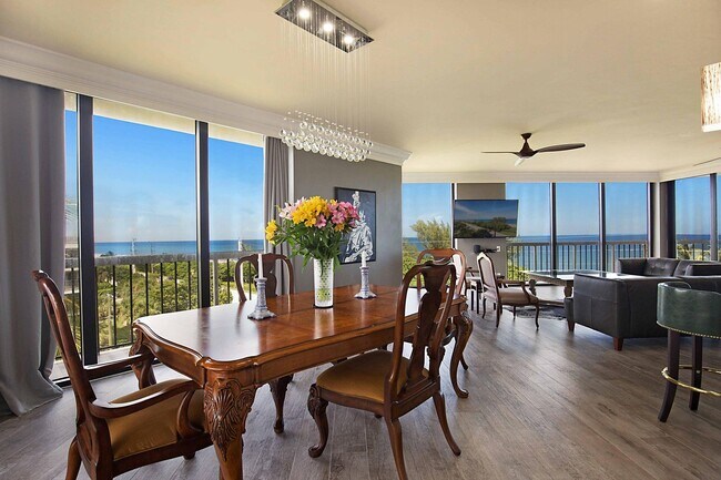 Building Photo - 2401 N Ocean Blvd