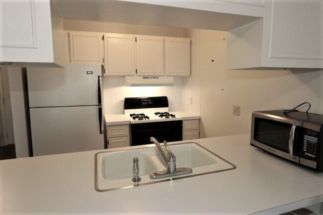 Building Photo - 1174SFD