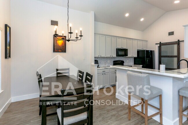 Building Photo - 6110 Melanie Dr