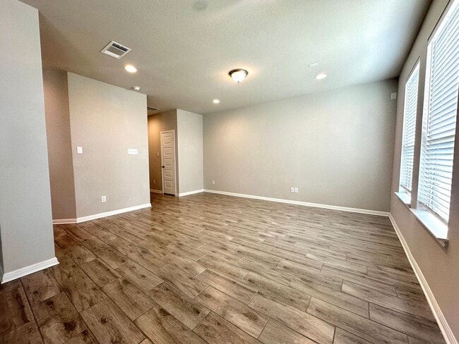 Building Photo - COMING SOON - MID MAY