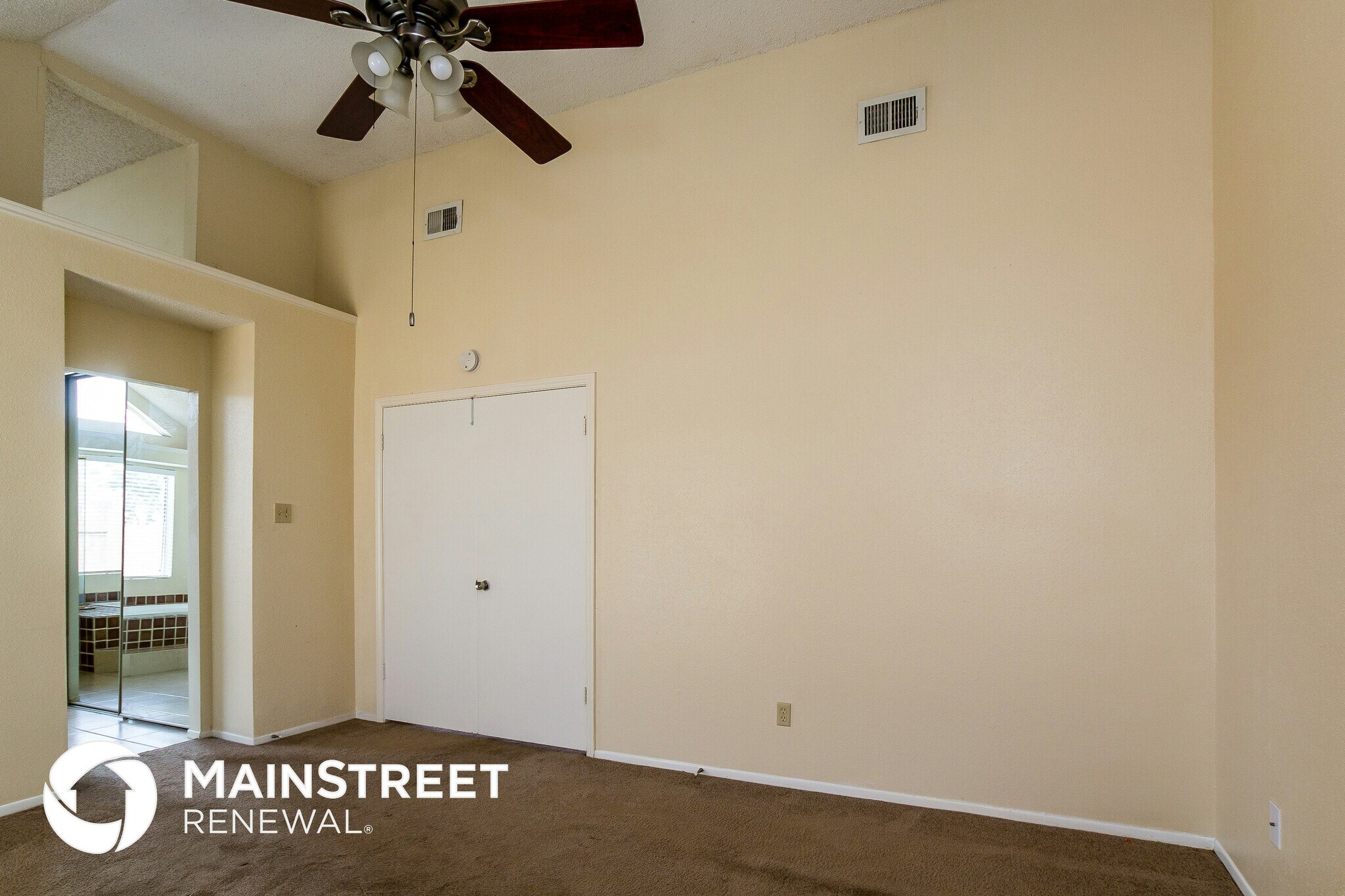 Building Photo - 1526 Rushworth Dr