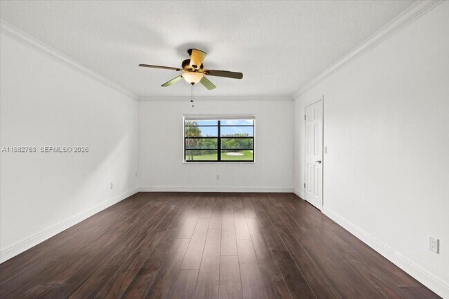 Building Photo - 7944 Eastlake Dr