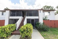 Building Photo - 631 Ridge Club Dr