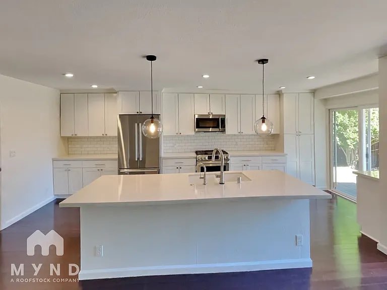 Building Photo - 990 Tera Ct